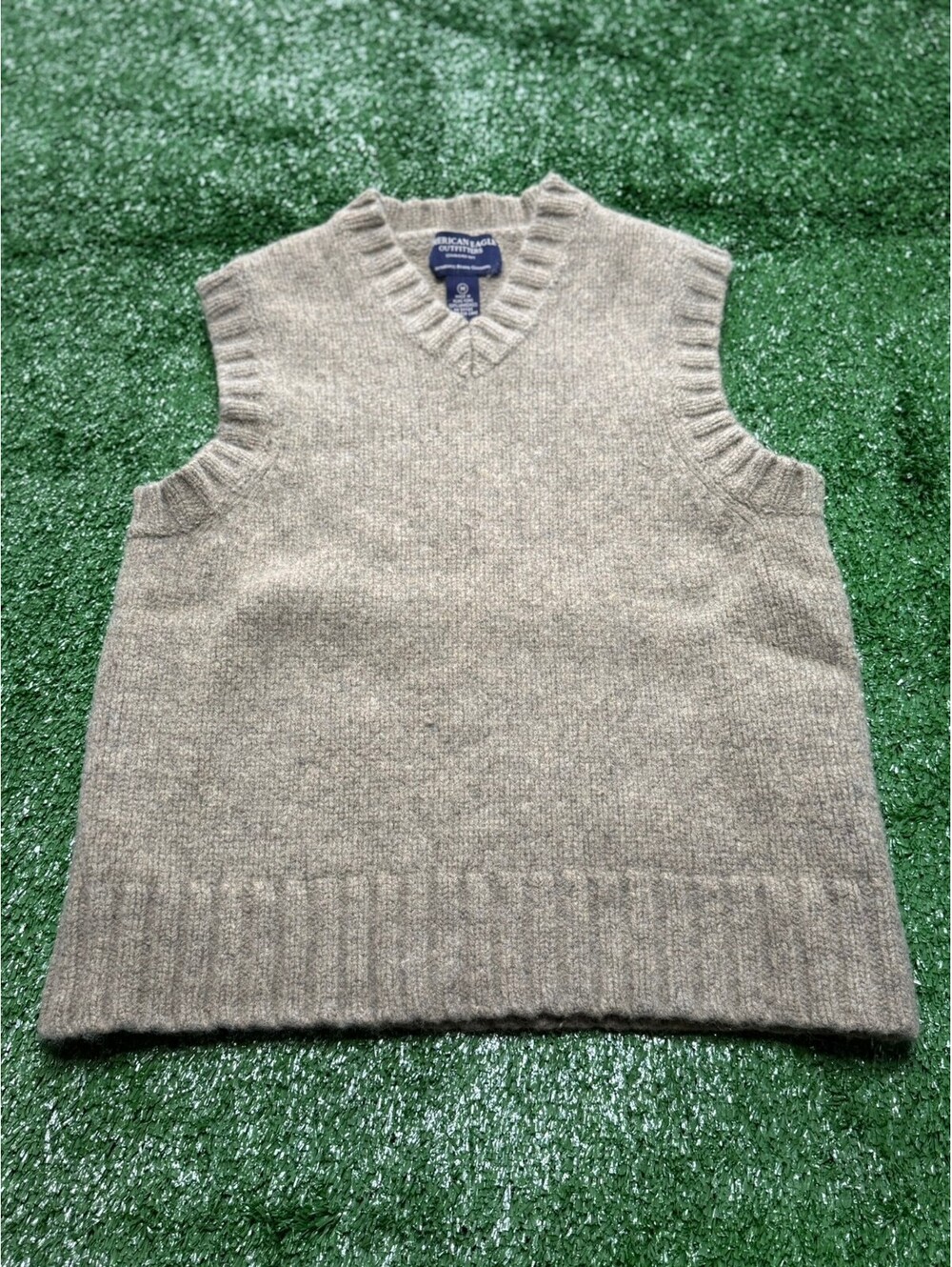American Eagle Outfitters Lambswool Sweater Vest | Youth Med
